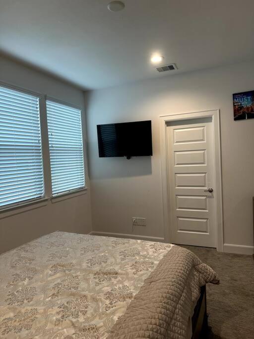 Eado Townhome Getaway Holiday home Houston