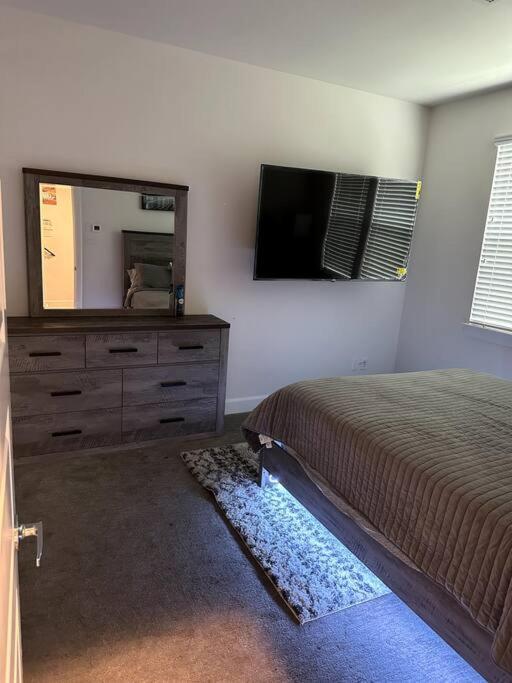 Eado Townhome Getaway Holiday home Houston