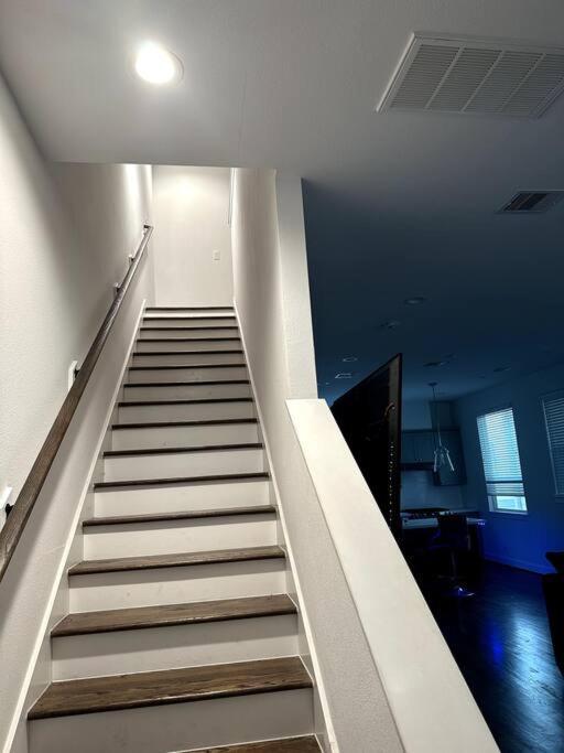 Eado Townhome Getaway Houston