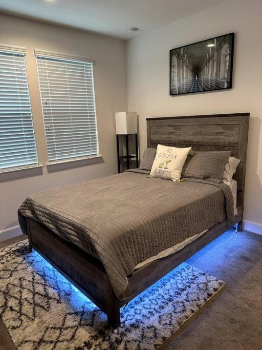 Eado Townhome Getaway * Houston